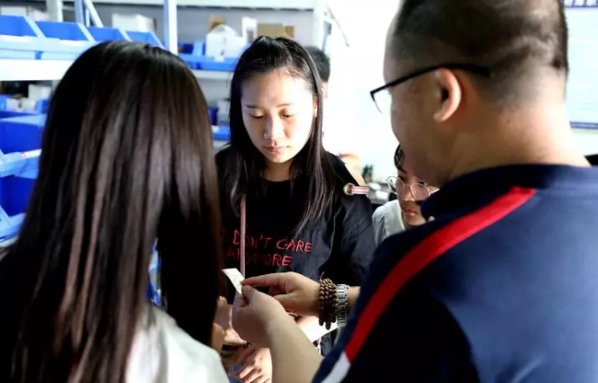 美邦集团举行888电子游戏维修基地旅行交流活动