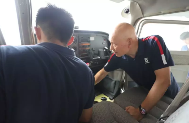 美邦集团举行888电子游戏维修基地旅行交流活动